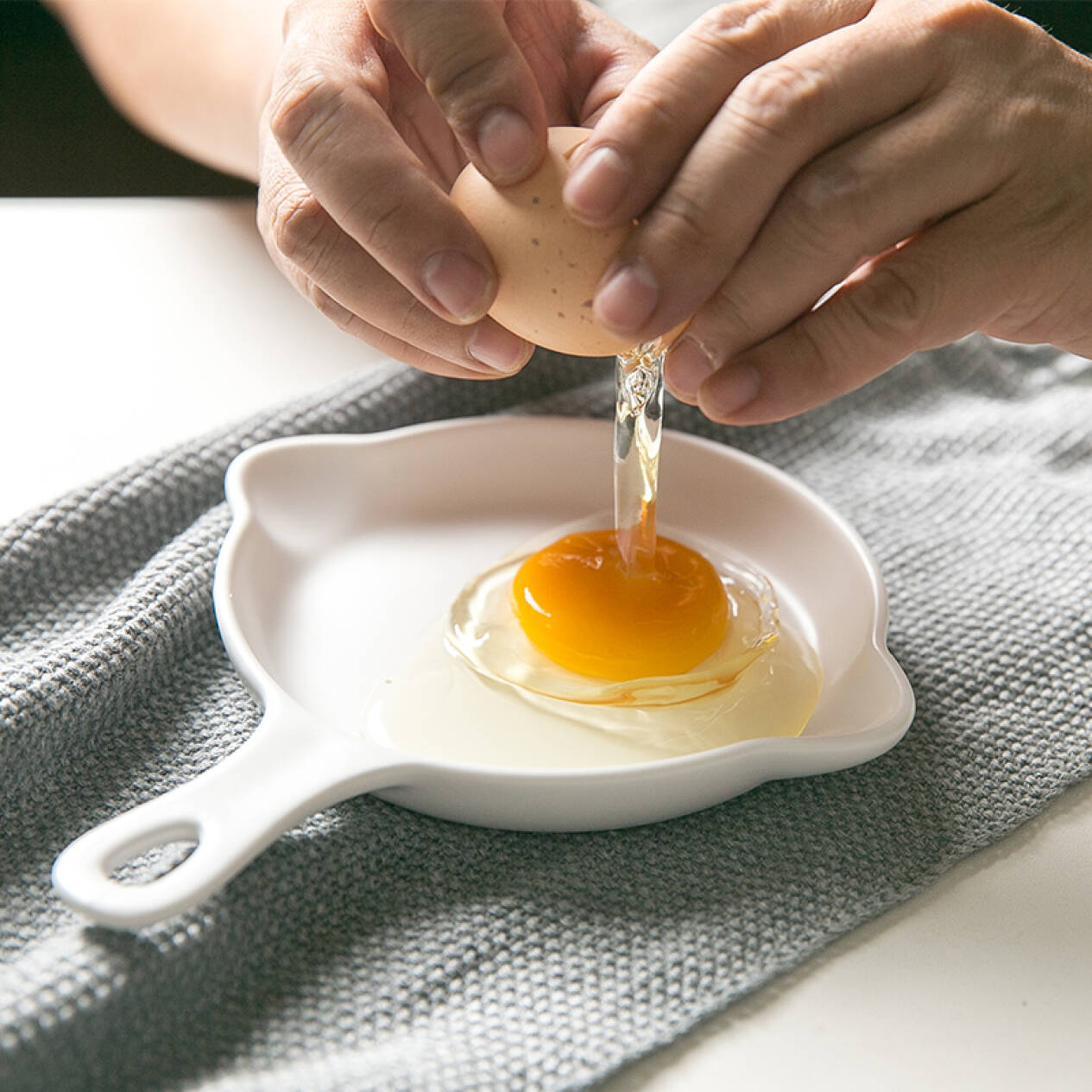 黑鸡鸡蛋2.png 黑鸡鸡蛋2.png